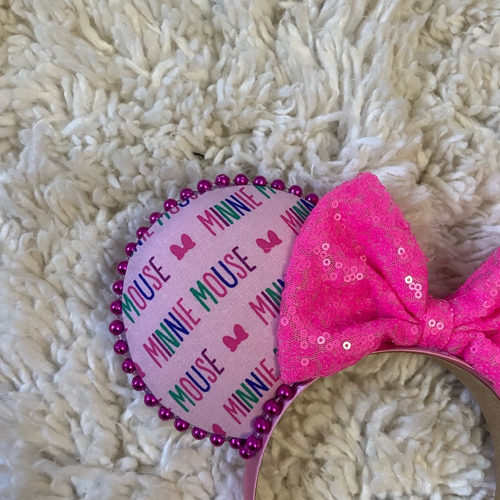 Minnie Mouse Ears - Picture 4 of 6
